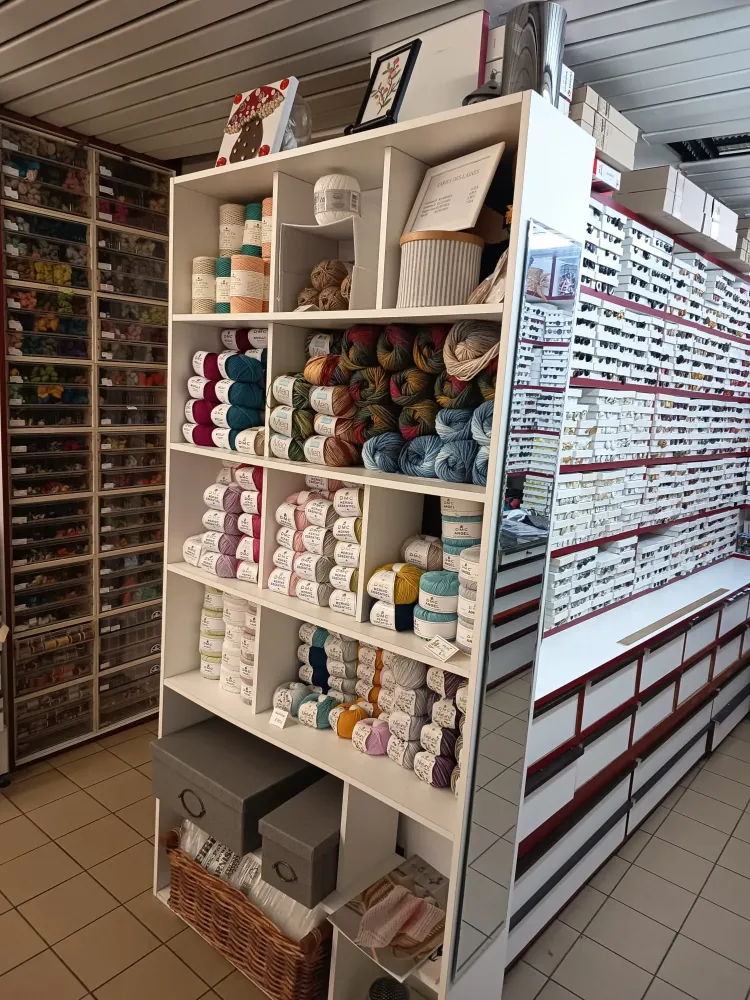 Produits de couture qualité près de Royat